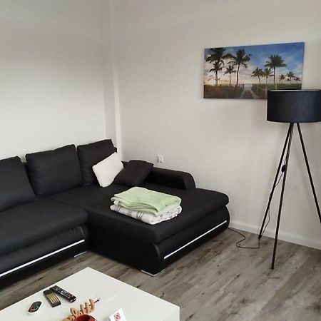 Schoene Ferienwohnung/Pendlerwohnung Ульцинь Екстер'єр фото