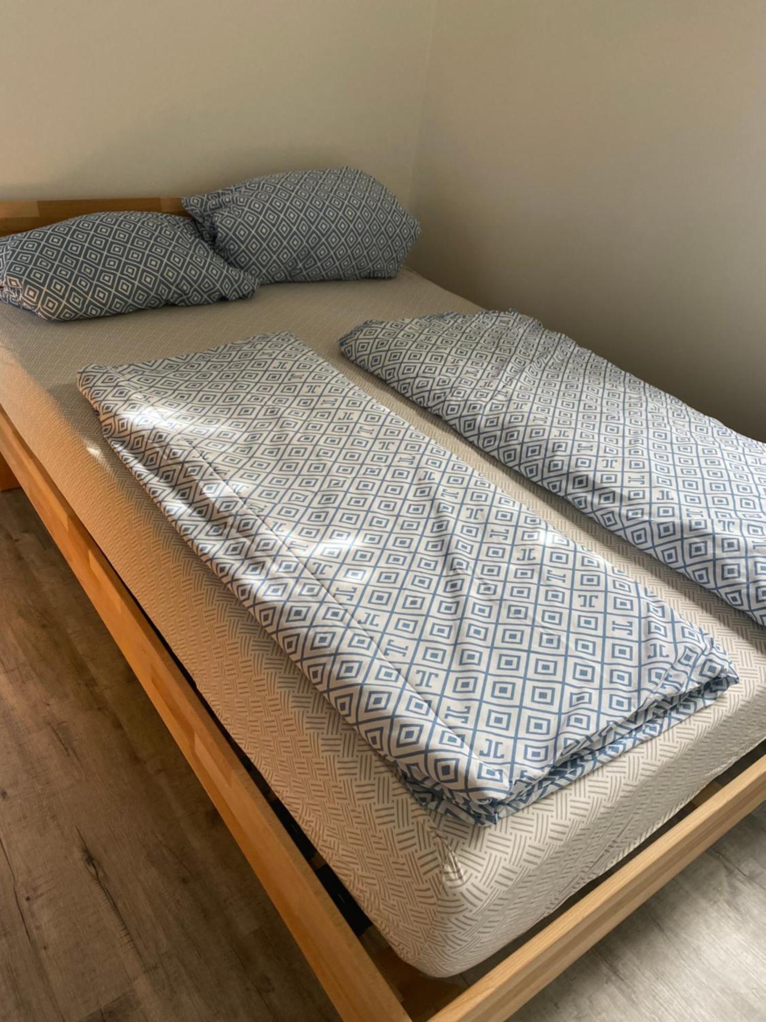 Schoene Ferienwohnung/Pendlerwohnung Ульцинь Екстер'єр фото